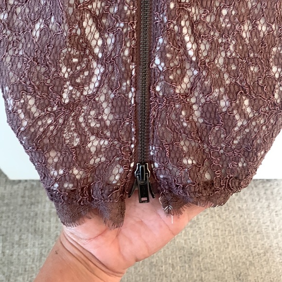 Adrianna Papell lace mini cocktail dress - Picture 5 of 6